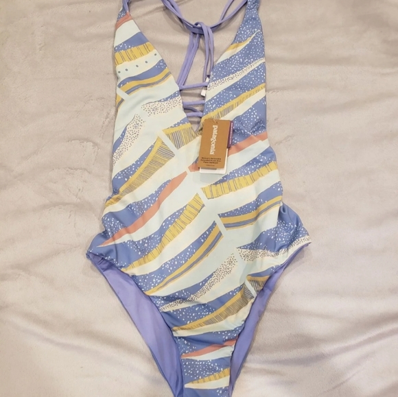 Patagonia 1 piece 👙 - Picture 4 of 10